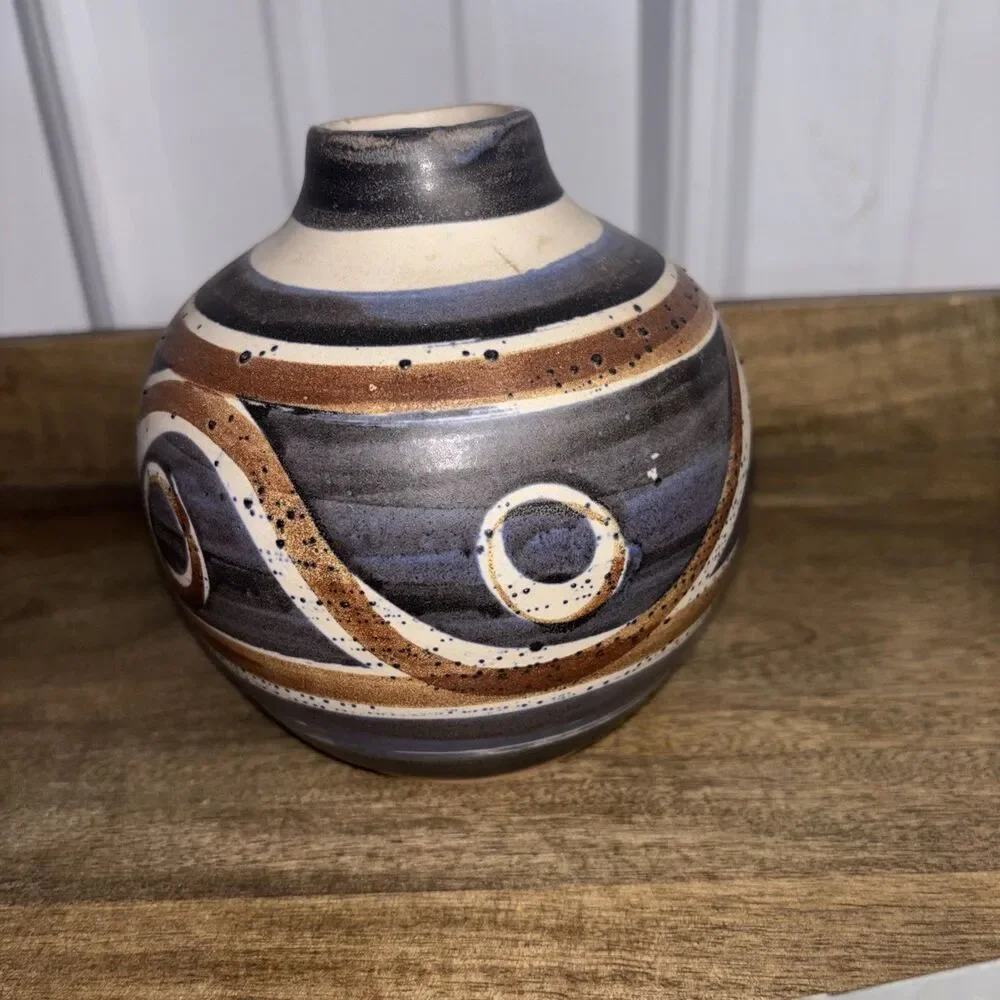 Vintage 1971 5.5 Inch Pottery By B. Welsh Pacific Stonewear